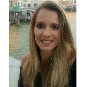 Meet your Posher, Alexandra